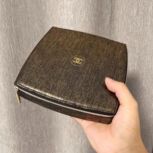 CHANEL Sublimage VIP GWP Cosmetic Case